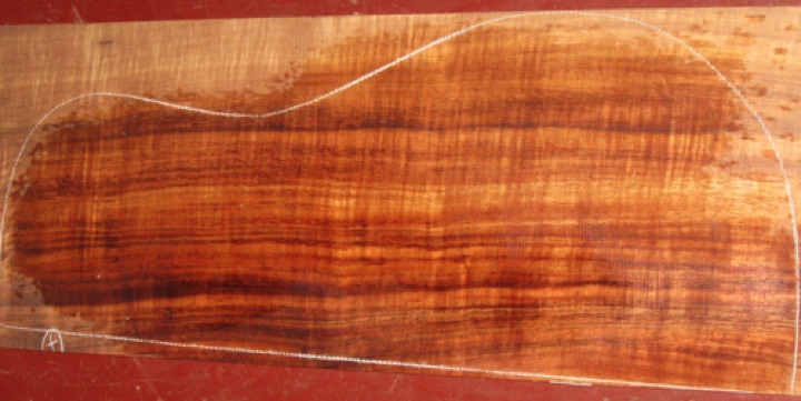 closeup, wetted
set #136-1613
Tight knot in area marked "X" is outside the dreadnought pattern as shown. closeup, wetted
set #136-1613
Tight knot in area marked "X" is outside the dreadnought pattern as shown.