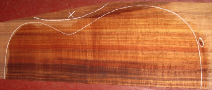 closeup, wetted
set #193-1893
Small knot outside lower bout, and area of decay (marked X) outside of waist. Easy fit for 00/CL, tenable fit for OM as shown. closeup, wetted
set #193-1893
Small knot outside lower bout, and area of decay (marked X) outside of waist. Easy fit for 00/CL, tenable fit for OM as shown.