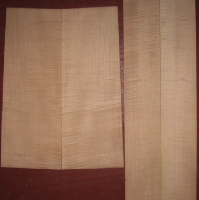 Curly Maple D/Jumbo AAAA $75
(2) back plates 8-3/4" x 22-1/2" (tapers to 7-3/4")
(2) side plates 5" x 35"
Air dried since 2009, full curl, clean white color, 16" dred pattern shown; straight and vertical grain.
set #146-1499 Curly Maple D/Jumbo AAAA $75
(2) back plates 8-3/4" x 22-1/2" (tapers to 7-3/4")
(2) side plates 5" x 35"
Air dried since 2009, full curl, clean white color, 16" dred pattern shown; straight and vertical grain.
set #146-1499