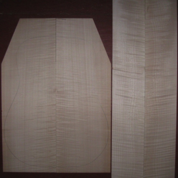 Curly Maple D/Jumbo AAA $75
(2) back plates 8-3/8" x 23-3/4" (taper to 5-5/8")
(2) side plates 5" x 34"
Air dried since 2009, good curl, clean white color, 16" dred pattern shown; straight and vertical grain.
set #146-2448 Curly Maple D/Jumbo AAA $75
(2) back plates 8-3/8" x 23-3/4" (taper to 5-5/8")
(2) side plates 5" x 34"
Air dried since 2009, good curl, clean white color, 16" dred pattern shown; straight and vertical grain.
set #146-2448