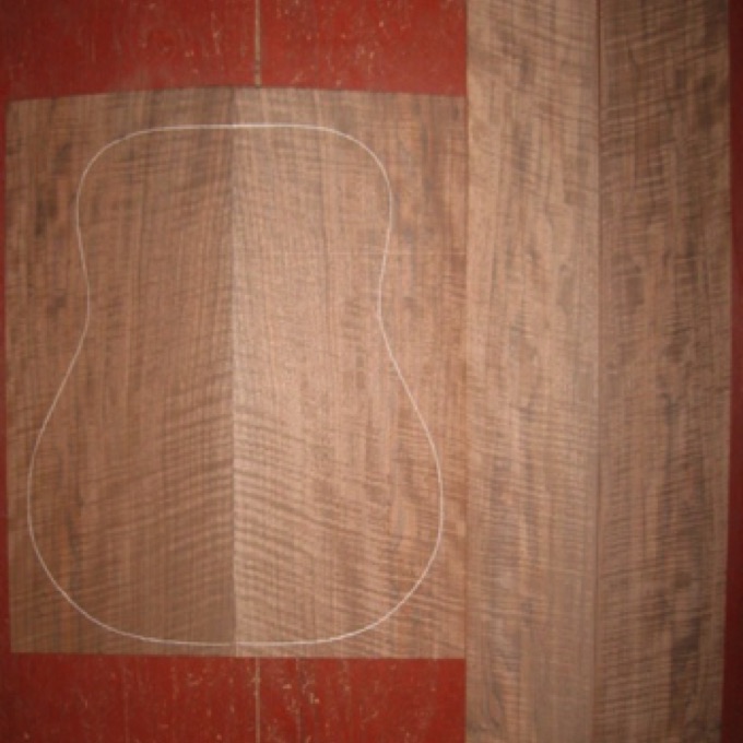 Walnut D/Jumbo AAA+ $135
(2) back plates 9" x 22"
(2) side plates 5" x 32-1/4" (plus 2-9" headplates)
Air dried since 2002, medium curl, 16" dred pattern shown, straight-vertical grain, great color, strong curl.
(3) consecutive sets available - set #102-1052
Walnut D/Jumbo AAA+ $135
(2) back plates 9" x 22"
(2) side plates 5" x 32-1/4" (plus 2-9" headplates)
Air dried since 2002, medium curl, 16" dred pattern shown, straight-vertical grain, great color, strong curl.
(3) consecutive sets available - set #102-1052
