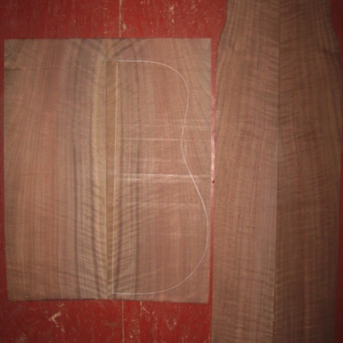 Walnut D/Jumbo AAA $115
(2) back plates 9" x 22-3/4"
(2) side plates 5-1/2" x 33-1/2" (tapers to 4-1/2" @ 32" mark)
Air dried since 2002, 16" dred pattern shown, medium curl, terrific color, straight-vertical grain from big tree.
set #100-1104 Walnut D/Jumbo AAA $115
(2) back plates 9" x 22-3/4"
(2) side plates 5-1/2" x 33-1/2" (tapers to 4-1/2" @ 32" mark)
Air dried since 2002, 16" dred pattern shown, medium curl, terrific color, straight-vertical grain from big tree.
set #100-1104