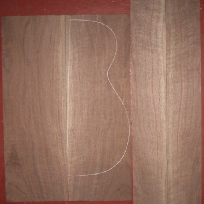 Walnut OM/CL AA+  $95
(2) back plates 8" x 24"
(2) side plates 4-3/8" x 34"
Air dried since 2002, 15-1/4" pattern shown.
Medium curl, straight grain, rich color.
set #102-2421