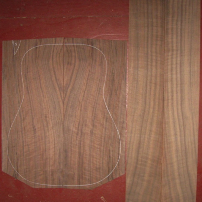 Walnut OM/D AAA+ $145
(2) back plates 8-7/8" x 21-1/2" (at joint)
(2) side plates 5" x 34-1/2"
Air dried since 2001, 16" dred pattern shown, rare burgundy-brown walnut with strong curl.
set #25-2383 Walnut OM/D AAA+ $145
(2) back plates 8-7/8" x 21-1/2" (at joint)
(2) side plates 5" x 34-1/2"
Air dried since 2001, 16" dred pattern shown, rare burgundy-brown walnut with strong curl.
set #25-2383