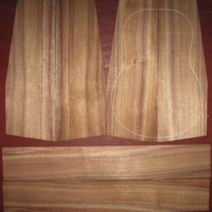 Koa Tenor Ukulele A+ $50
(4) top-back plates 4-3/4" x 13-3/4" (tapers)
(2) side plates 3-1/4" x 20"
Air dried since 2017, tenor pattern shown, bright striped koa.
set #205-2276