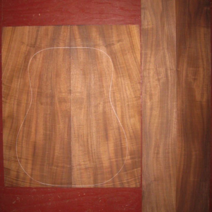 Koa OM/Dreadnought AA+  $195
(2) back plates 10" x 231/2"
(2) side plates 5" x 32-3/4"
Air dried since 2006, 16" dred pattern shown, dense, with rich dark color and good curl.
set #165-1841